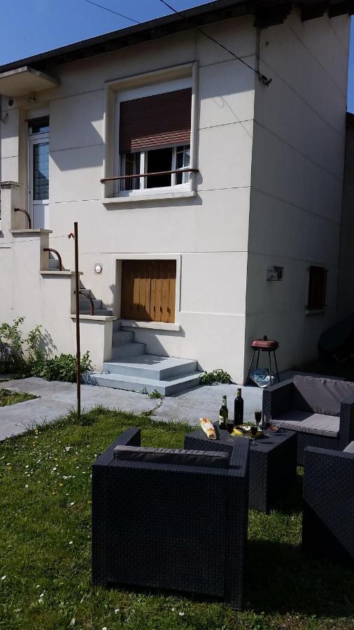 Metro - Sac A Dos - Dodo Chez Leontine 2 Ch Parking Wifi Fo Villa Bois-Colombes Exteriör bild
